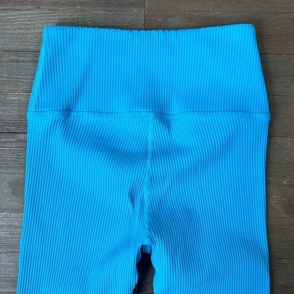 Carbon38 Ribbed 7/8 Legging - Picture 7 of 8